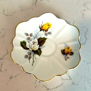Royal imperial made in England finest bone China saucer white & yellow roses